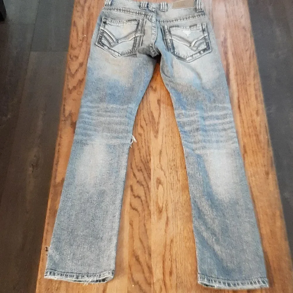 Buckle Black Fit 3 26R Straight Leg Distressed Jeans